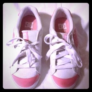Ladies DC sneakers size 8.5